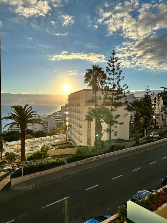 Ines Seaview Apartment フンシャル エクステリア 写真